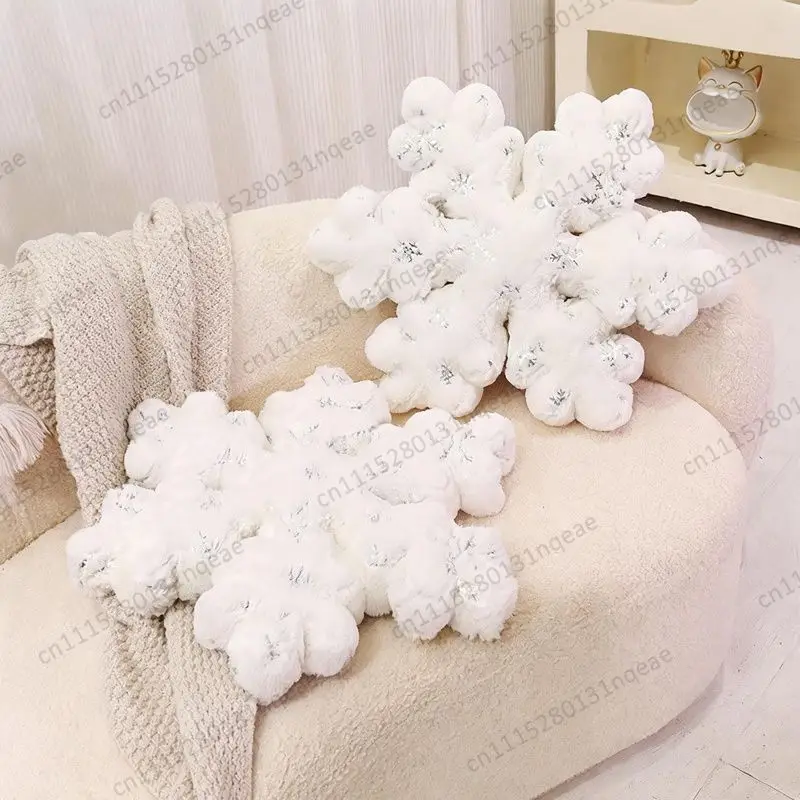 Snowflake Artificial Plush Cushion Bay Window Throw Pillow Photo Prop Light Luxury PP Cotton Filled Christmas Gift
