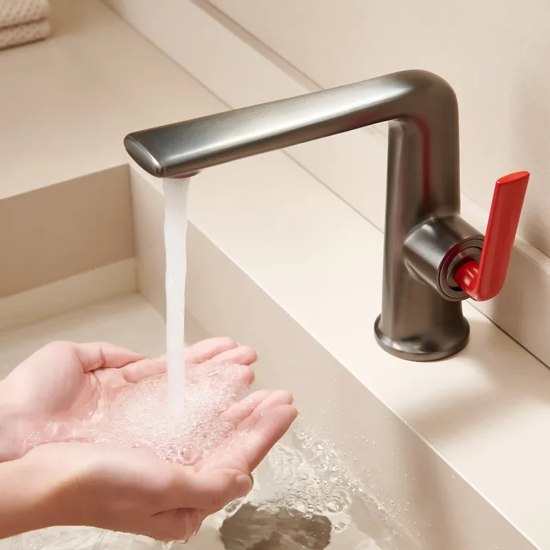 Rubinetto per lavabo interamente in rame Lavabo caldo e freddo Lavabo Mobile da bagno Gun Rubinetto grigio rosa MT2523