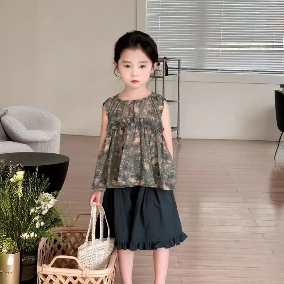 

Baby Girl Top 2024 Summer New Girls Retro Floral Sleeveless Doll Shirt Korean Baby Foreign Style Wooden Ear Edge Vest Shirt