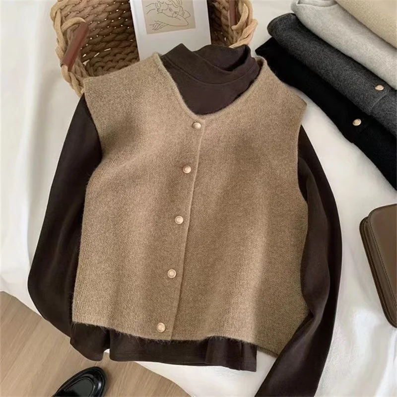 entle Style Single Row Small Gold Button Round Neck Knitted Vest Cardigan for Women, Korean Style Sleeveless Camisole Top