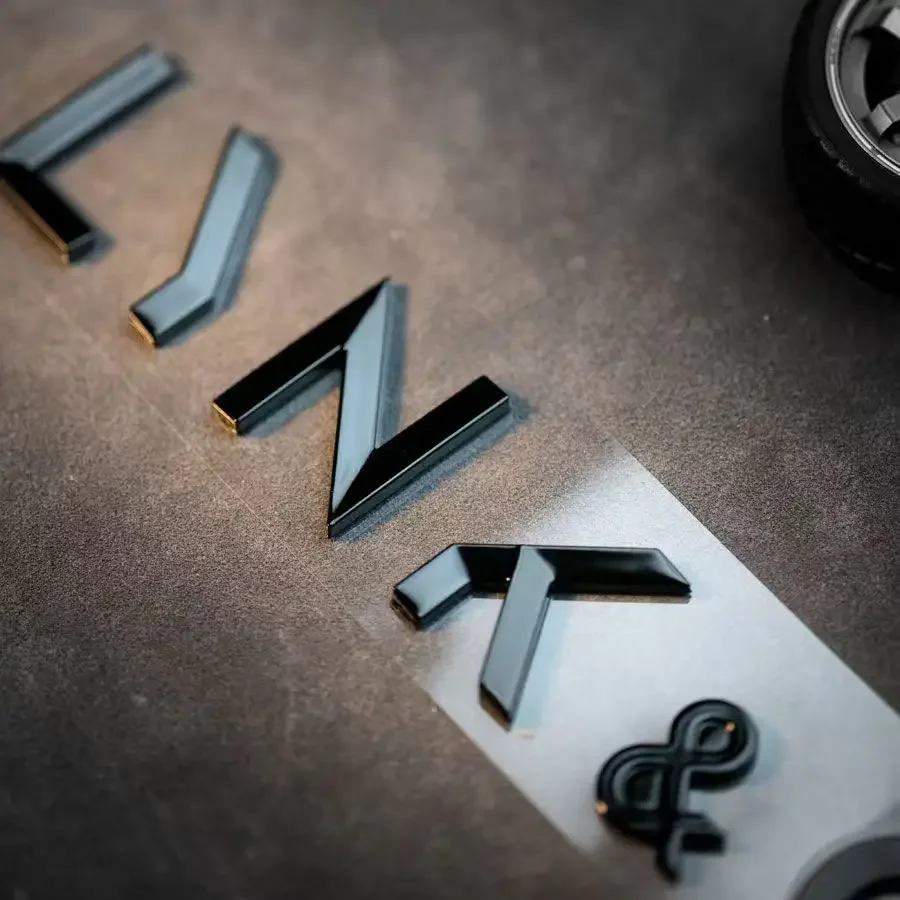 For Lynk&Co 01 02 03 05 06 Black and English Lettering on The Rear of The Car Special  Car Logo Decoration Modification for The