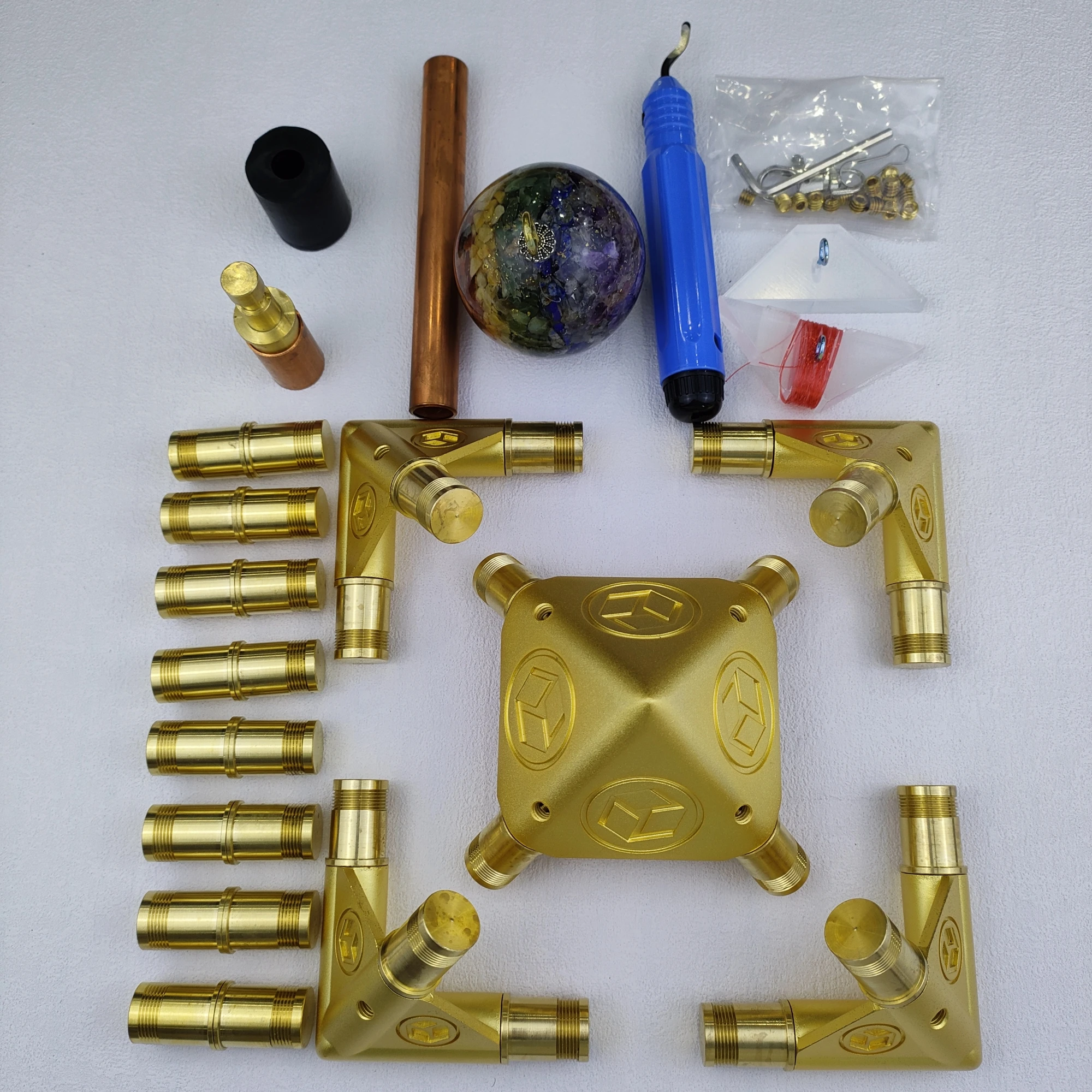 

Giza Meditation Pyramid Kit,Cosmic energy receiver,Suitable for3/4"copper tubes,with energy ball and butt screws M-PGKGB-8DS-19