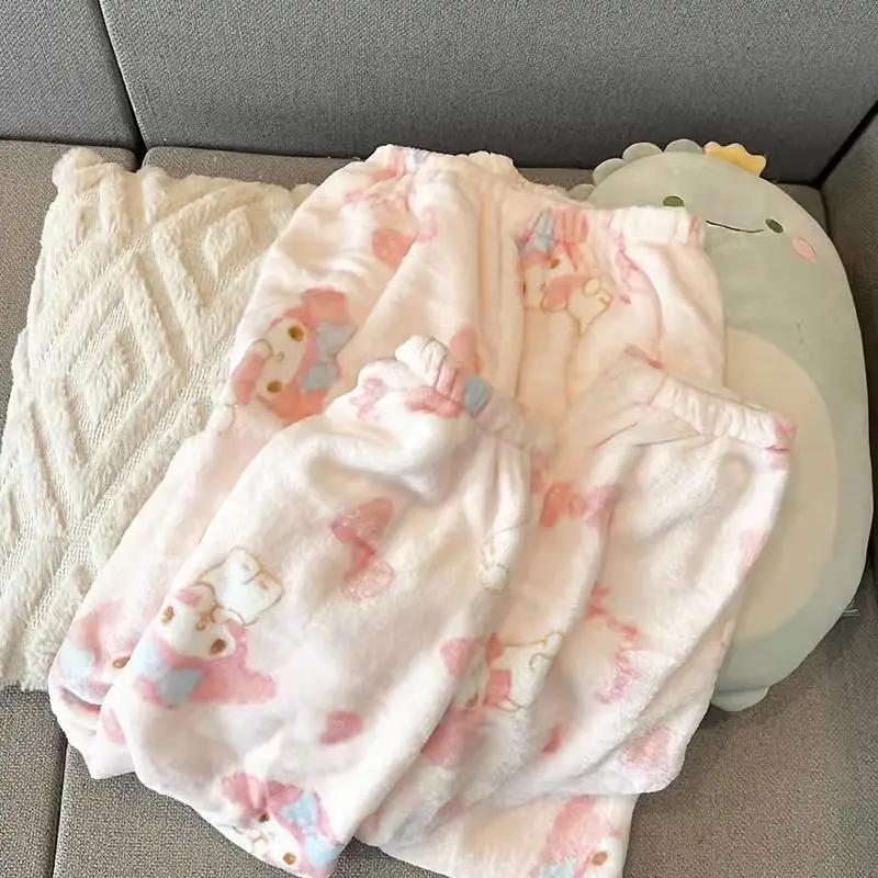Piyama Lucu Bahan Plush Melody Anime Kawaii Sanrio Coral Fleece Wanita Baju Tidur Cardigan Longgar Atasan Celana Pakaian Rumah Pelajar