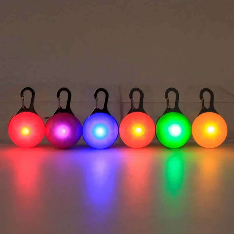 Collare per torcia a LED per animali domestici Sicurezza notturna Luci guida per cani e gatti Collana con ciondolo incandescente Collare luminoso per animali domestici SENZA BATTERIA