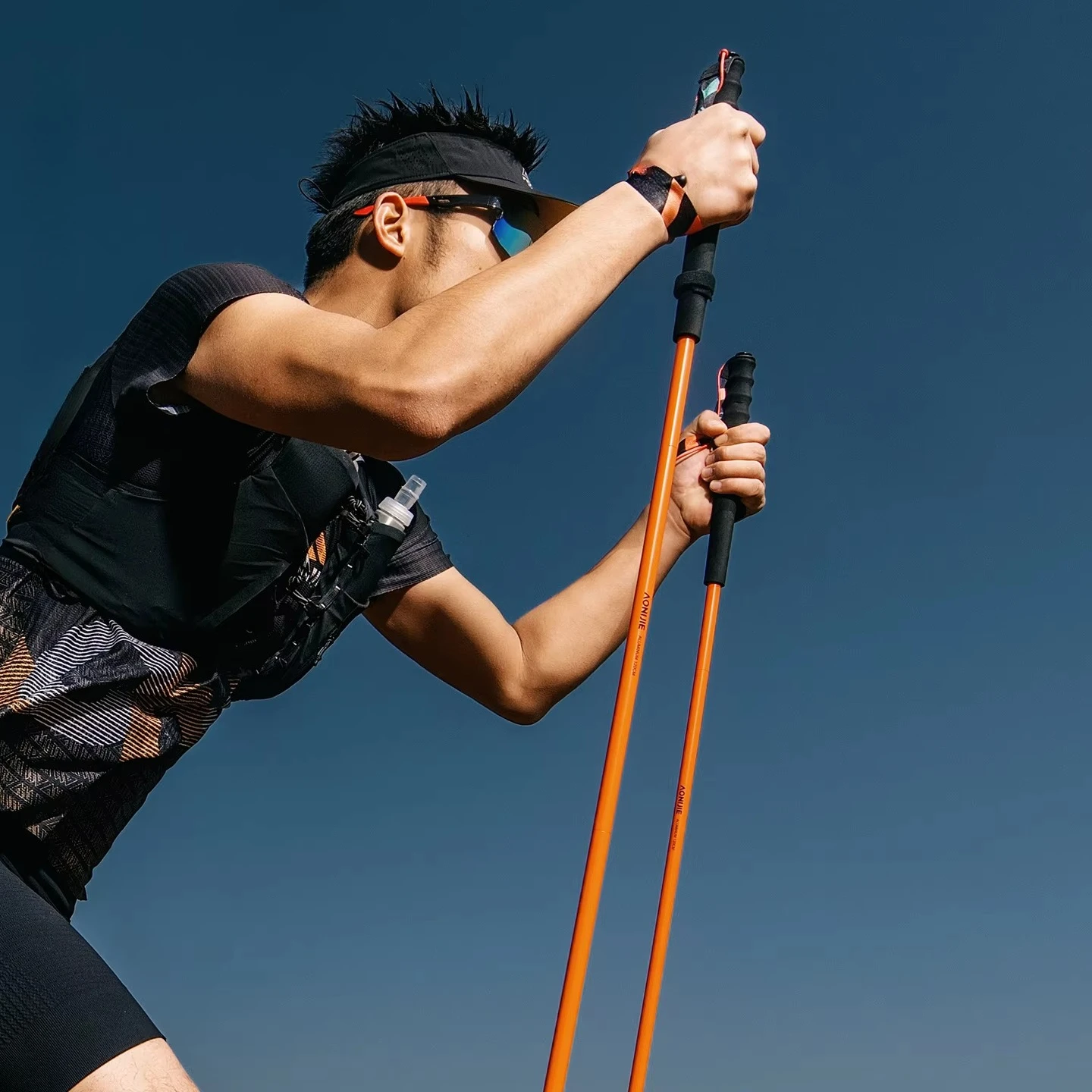 Outdoor Mountaineering Stick Aluminum Alloy Folding Trekking Pole Professional Hiking Off Road Running