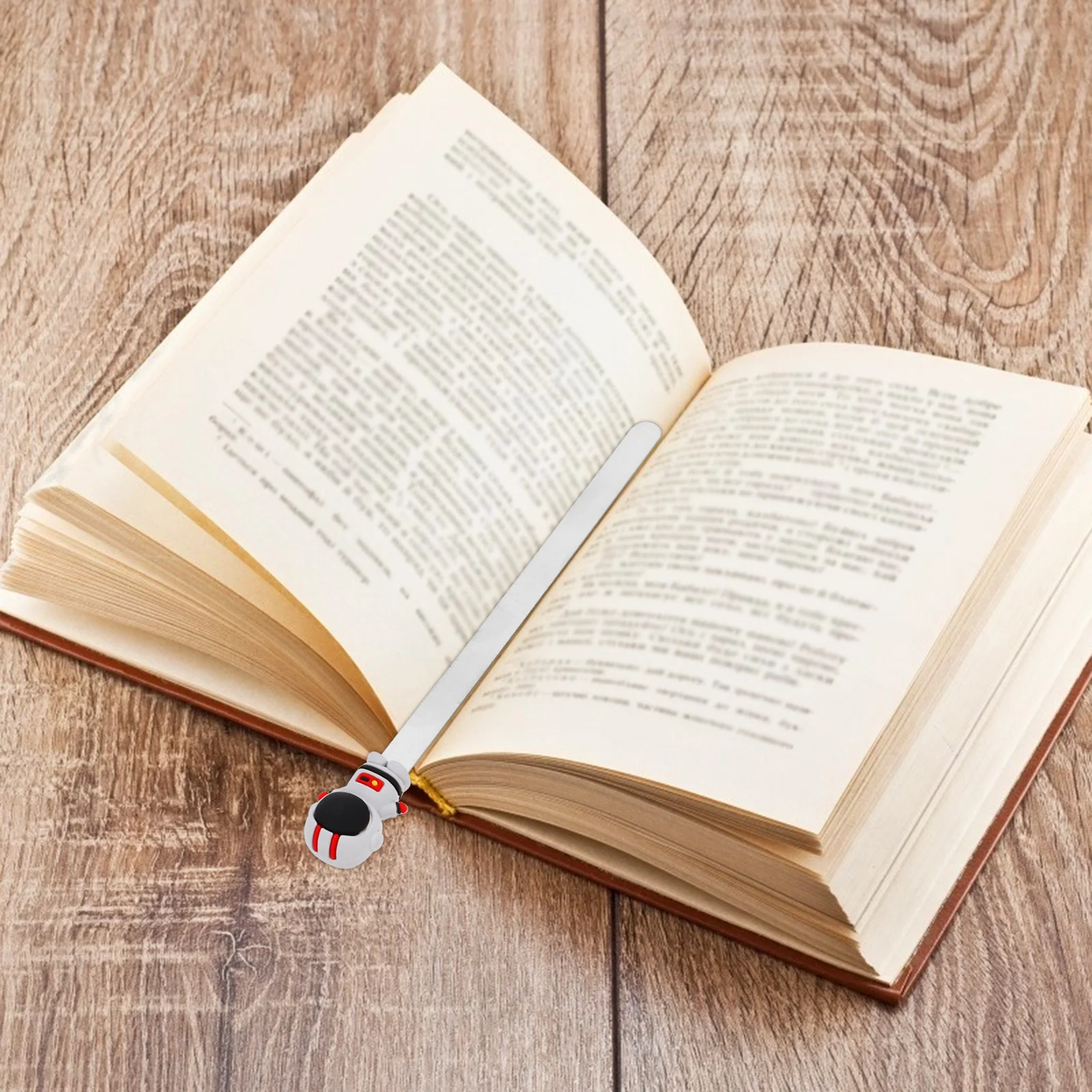 

Metal Bookmark 3D Astronaut Theme Space Rocket Page Holder for Students Unique Creative Stationery Gift for Book Readers