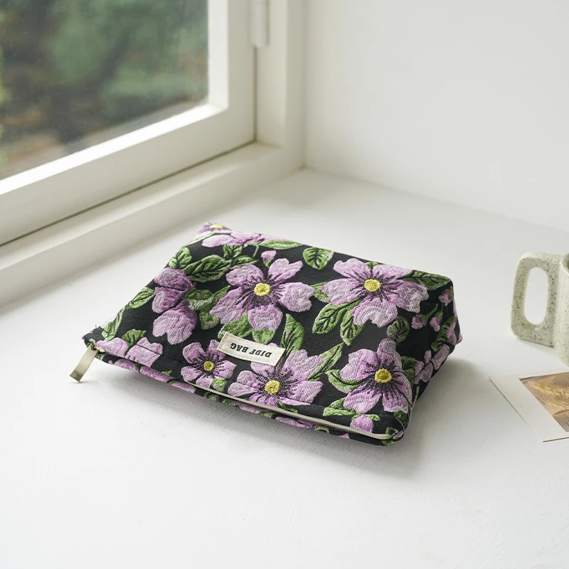 Purple Flower Women\'s Makeup Bag Large Capacity Cosmetics Skin Care Products Storage Bag Travel Toiletry Bag Handy Handy Bag