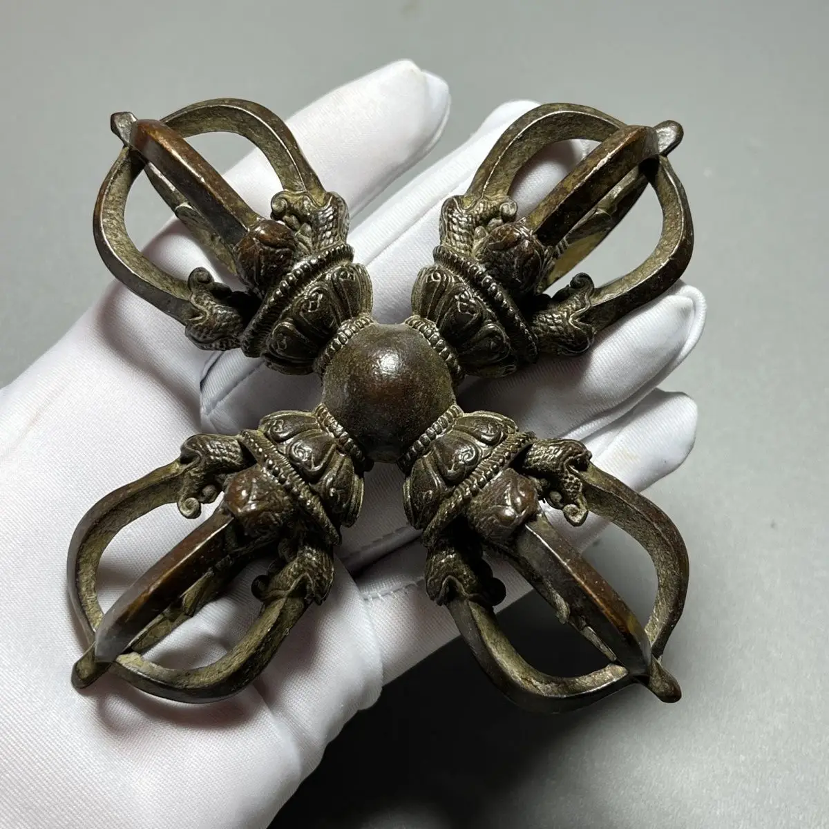 Antique Bronze Collection Tibetan Style Cross Vajra Pestle Esoteric Dharma Five Pronged Demon Subduing Vajra Ornament