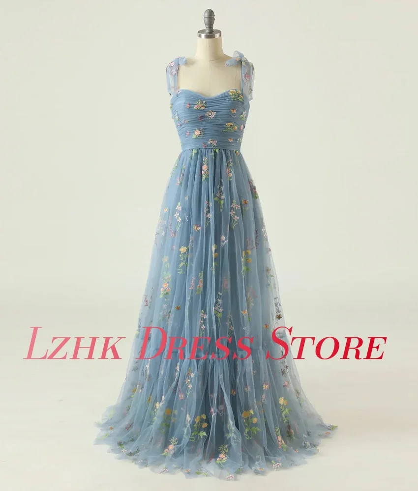 Изысканное вечернее платье трапециевидной формы из органзы с аппликациями и цветами на тонких бретельках, нежное вечернее платье без рукавов فساتين سهرة