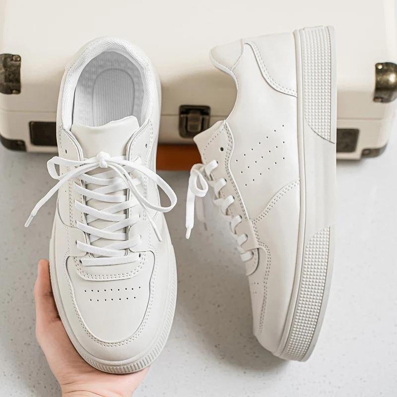 

Новые модные и универсальные высококачественные кроссовки на толстой подошве. Мужская спортивная и повседневная обувь на плоской подошве для всех сезонов.