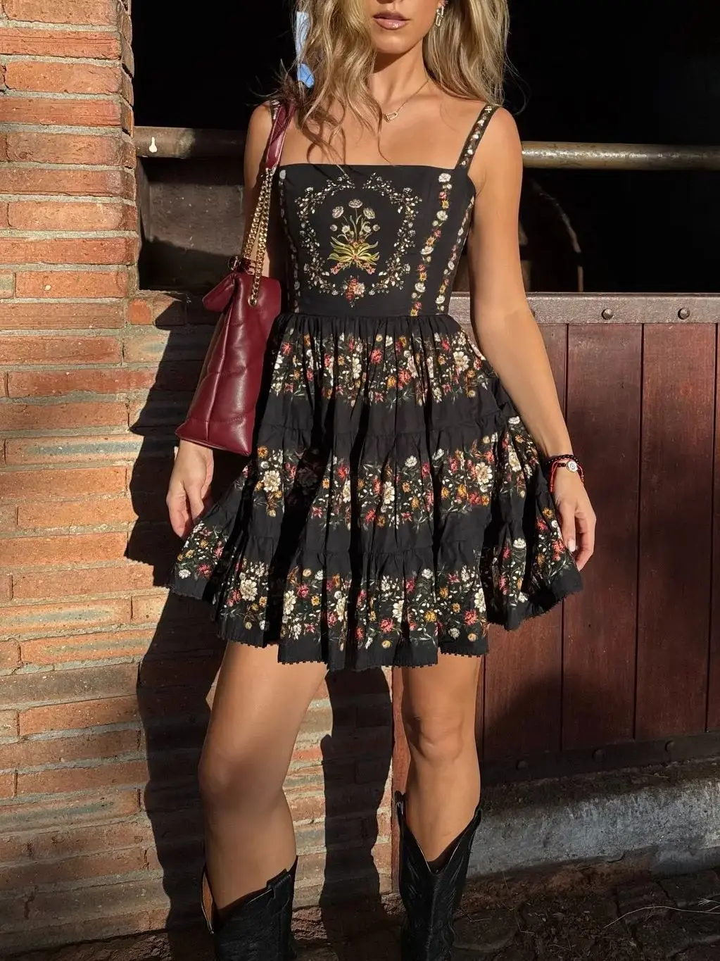 Женское хлопковое платье-жилет с цветочным принтом, квадратным вырезом, завышенной талией, без рукавов, повседневное, мини, ранняя весна 2026