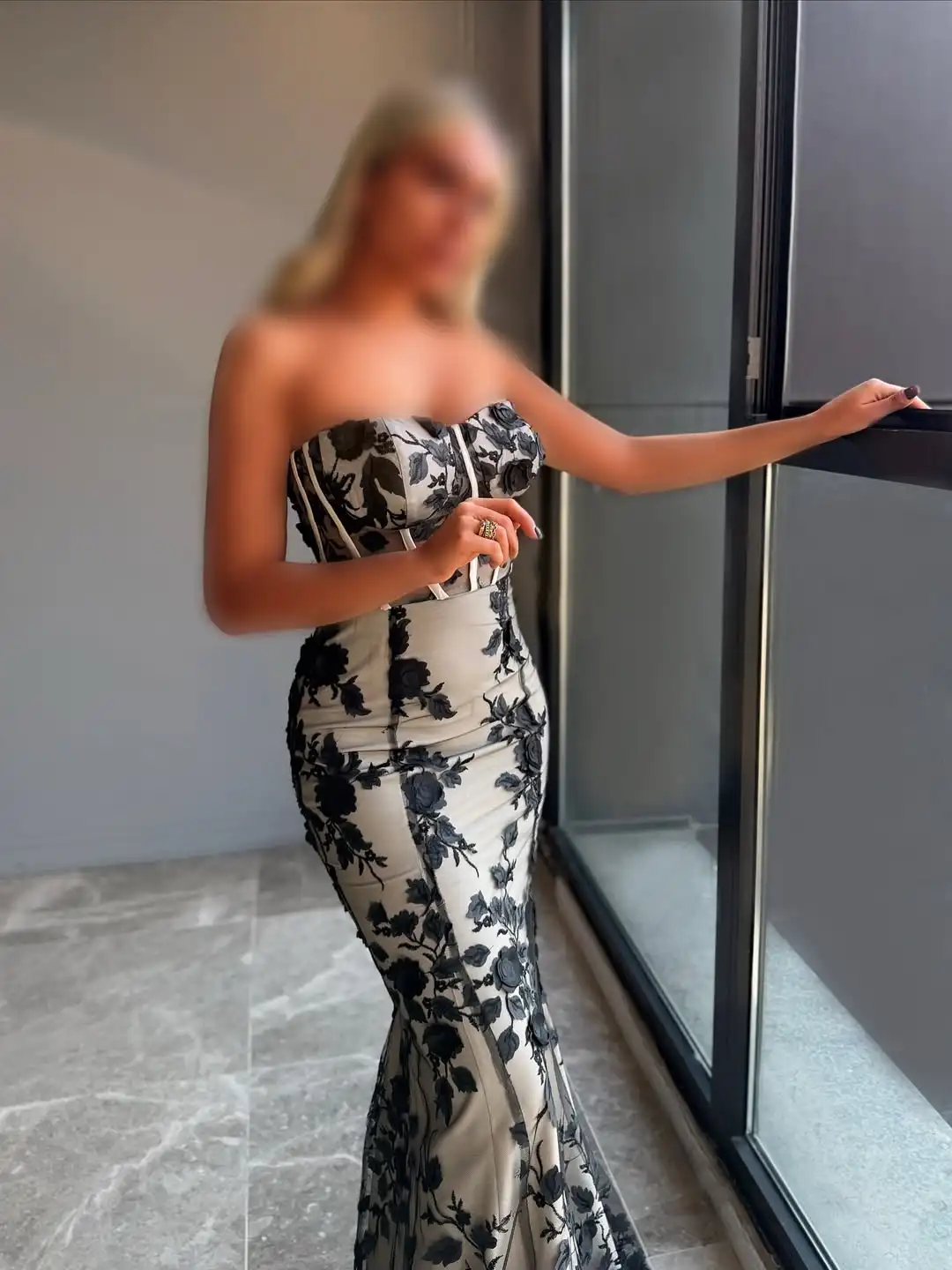 ชุดราตรีทรงเมอร์เมดแบบใหม่ ดีไซน์เซ็กซี่ สายเดี่ยว ปักลายดอกไม้ 3 มิติ ดีไซน์ซีทรู โครงกระดูกปลา แฟชั่นสำหรับงานพรอมหรืองานเลี้ยงอย่างเป็นทางการ