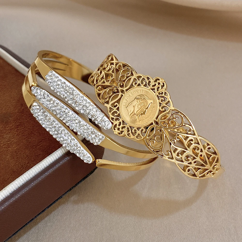 AENSOA Modisches Hohlgeschnitztes Armband mit Menschlichem Kopf, Dreischichtiges Diamantbesetztes Feinstes Streifenarmband, 2-teiliges Schmuckset – Detail 5