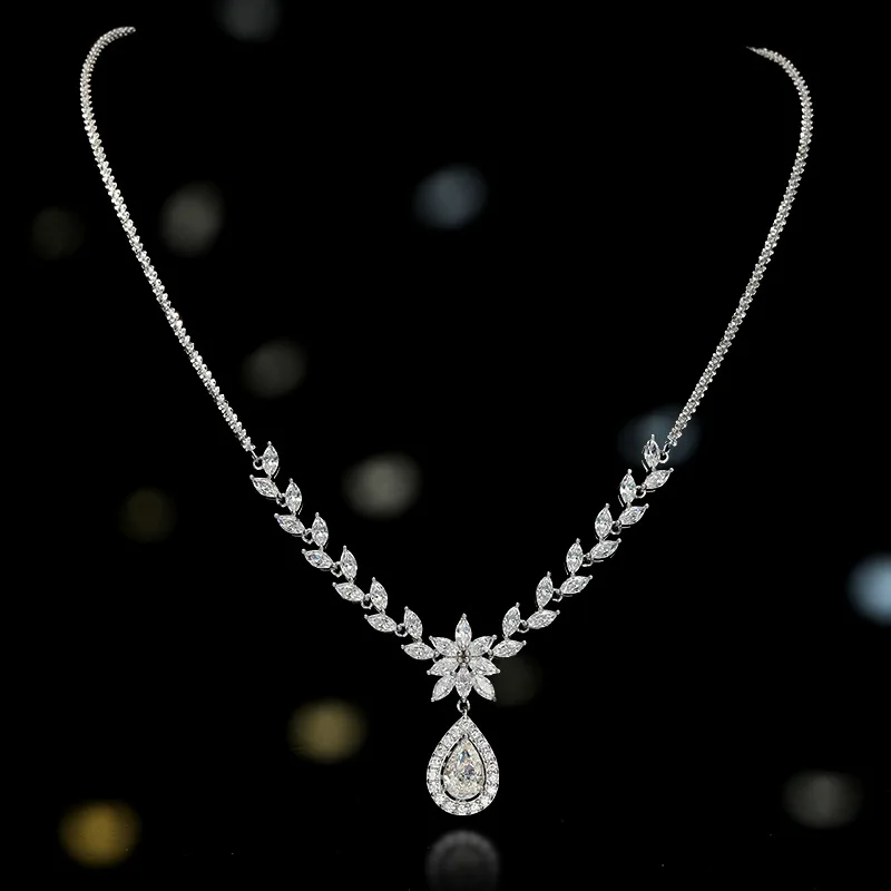 light luxury high carbon diamond S925 Sterling silver drop shaped pendant necklace Personality clavicle chain