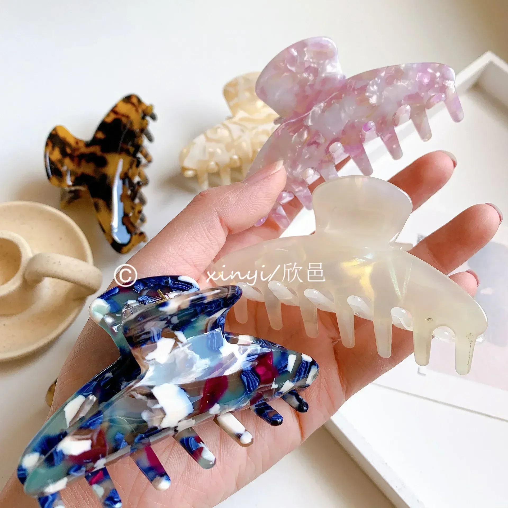 Large Cherry Blossom Pink Leopard Print Acrylic Hawksbill Hairpin Hairpin for Women, Crab Claw for Girls, Hair Accessory