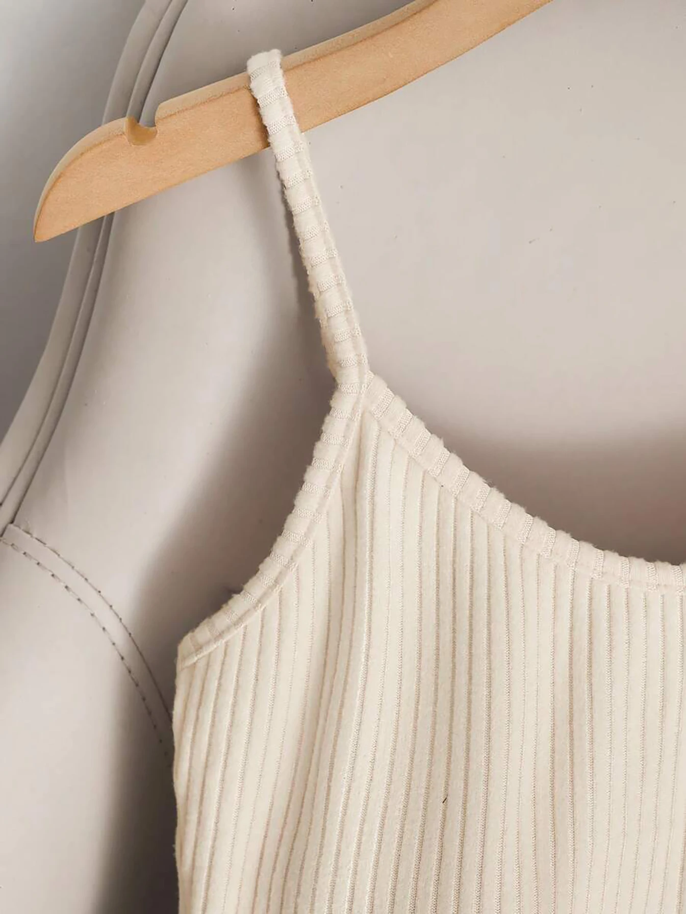Leila Spaghetti-Träger-Bodysuit, Freizeit-Bodysuit, Basic-Bodysuit, Unterwäsche-Bodysuit, Ausflugs-Bodysuit, Urlaubs-Bodysuit, Strand-Bodysuit – Detail 15