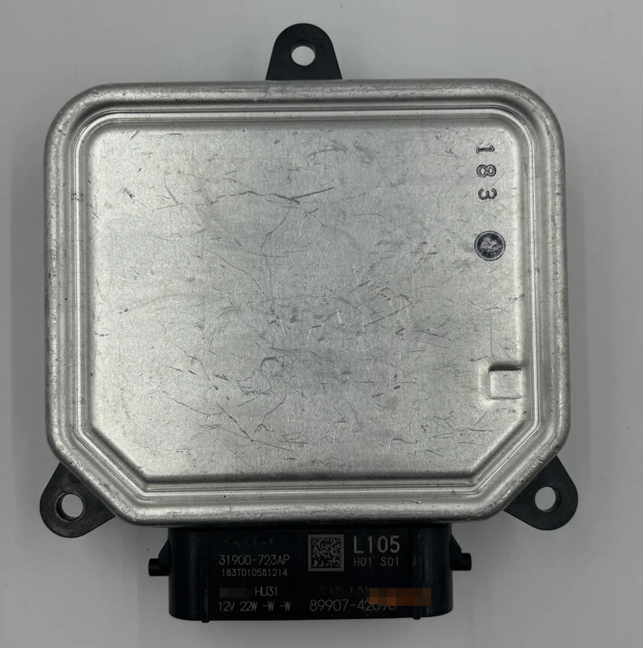 

Original Used Car Headlight 89908-42090 R105 89907-42090 L105 LED Ballast Headlight Control Module