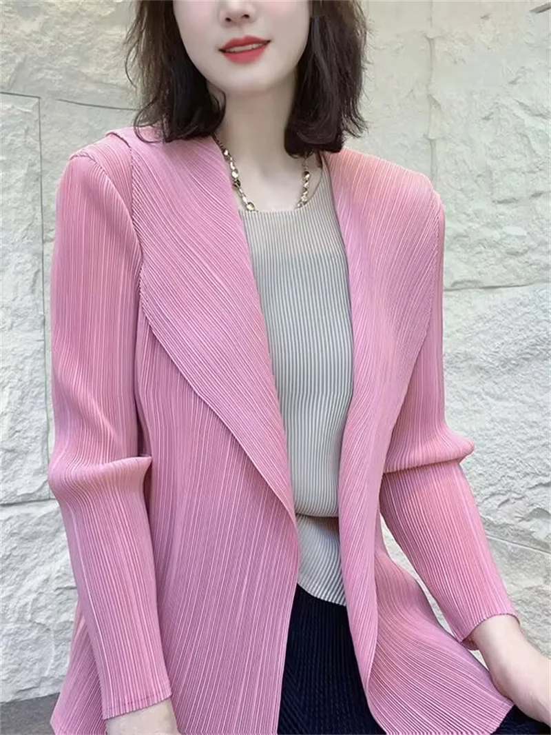 

Women's Jacket Miyake Pleated Long-sleeved Cardigan Jacket for Women's Autumn Fashion Joker Fashion Suit Collar Thin Short Coat