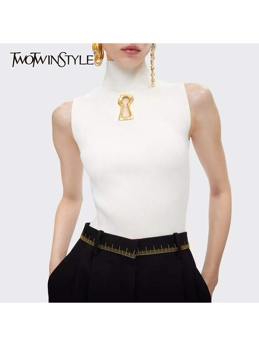 TWOTWINSTYLE Solid Spliced Metal Buckle Slimming T Shirts For Women Turtleneck Sleeveless Minimalist T Shirt Female Fashion New