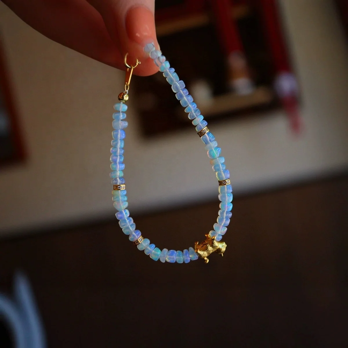 

Women's Natural Opal Aobao Bracelet S925 Silver & Gold Plated Luxury Joker Lucite Cat Trendy Charm Bracelets