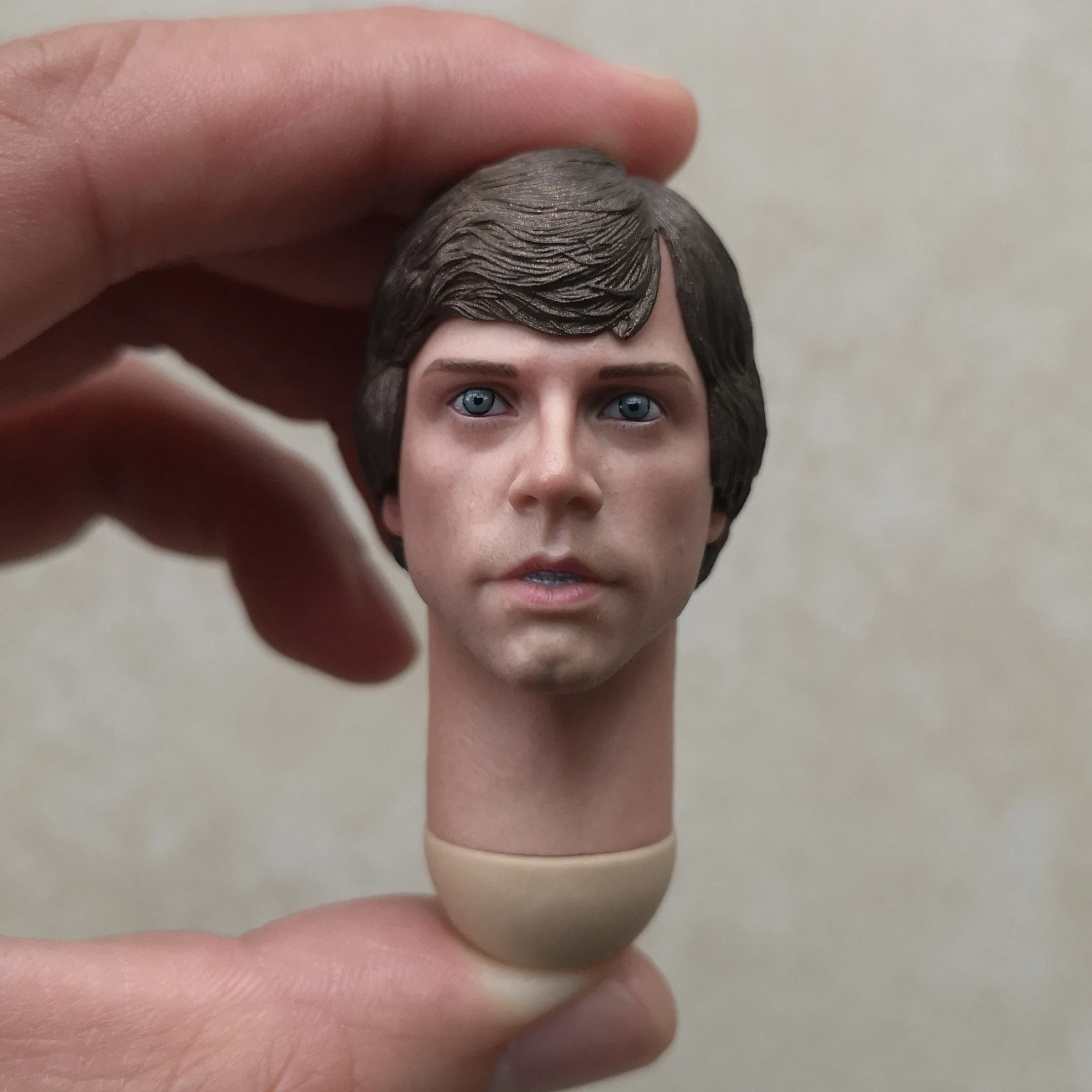 

1/6 Luke SW Head Sculpt Mark Hamill Head Carving with Long Neck Model Fit 12'' Male Action Figure Body Dolls In Stock