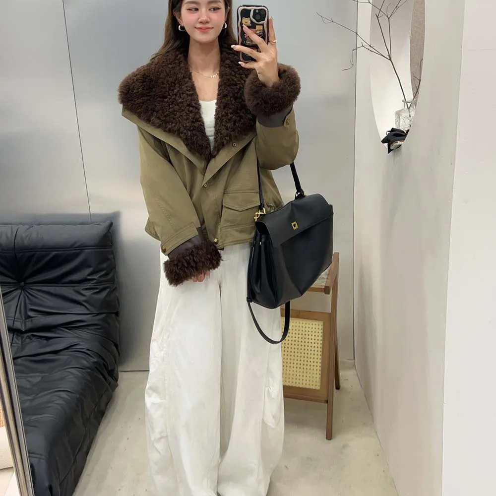 معاطف نسائية موضة خريف وشتاء 2025 سترة فضفاضة غير رسمية جديدة من صوف الضأن معطف سميك دافئ للسيدات من أوزة أسفل #2