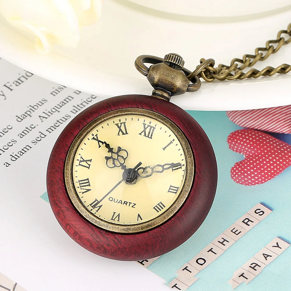 Reloj de bolsillo estilo vintage con números romanos, esfera amarillenta, movimiento de cuarzo, compacto, ligero, diseño elegante para todos los días