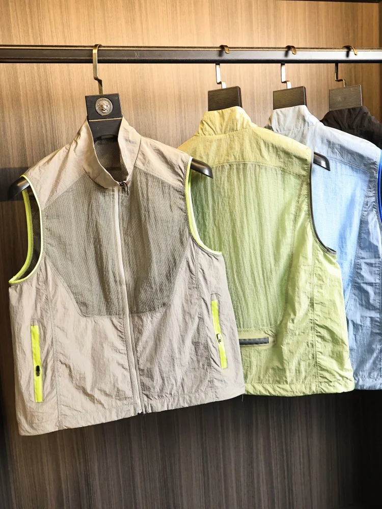 Ultra-Thin Lightweight Outdoor Men's Summer Breathable Stand Collar Vest Mountain Series Functional Sports Vest for Youth