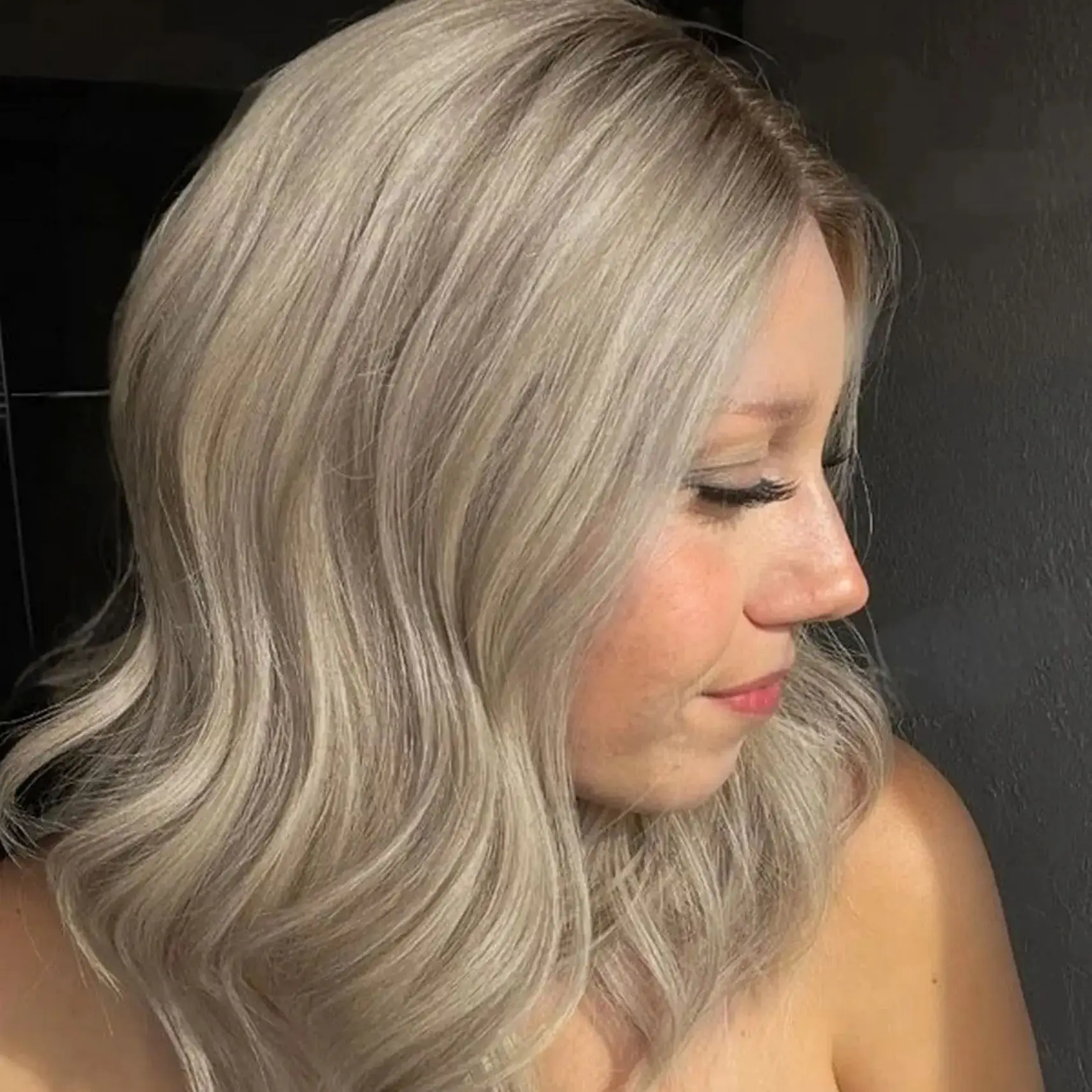 

Синтетические парики с эффектом омбре, цвет платиновый блонд, с кружевной передней частью, волнистые, с мелированием, 20 дюймов, от производителя, дешевые парики на распродаже.