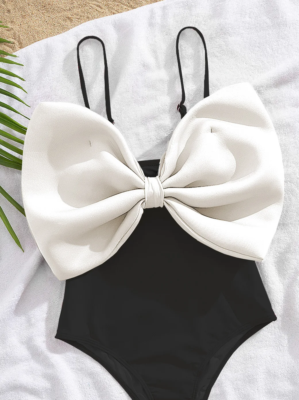 ヴィンテージ風フロントビッグボウ水着 レディース 2025 ホワイトブラック コントラスト お腹シェイプ ワンピース水着 ホリデー水着 モノキニ