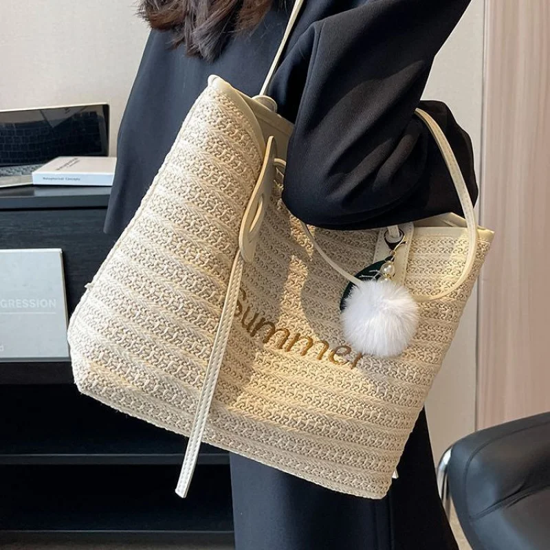 

2024New Beach Bag Fashion Trending Tote Bag Women's Large Capacity Large Shoulder Bag Straw Bag