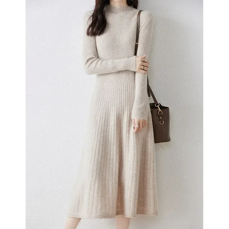 Fashionable Women's Semi High Neck Solid Color Woolen Dress for Autumn and Winter, Slim Fit, Knee Length, Bottom Knit Dress