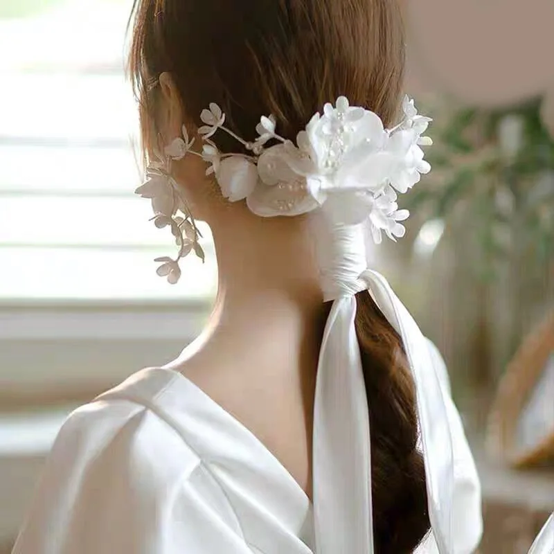 Schöne Braut handgemachte Stoff Garn Blumen Strass Haar Kamm Stirnband Hochzeits feier Party Kleid Zubehör