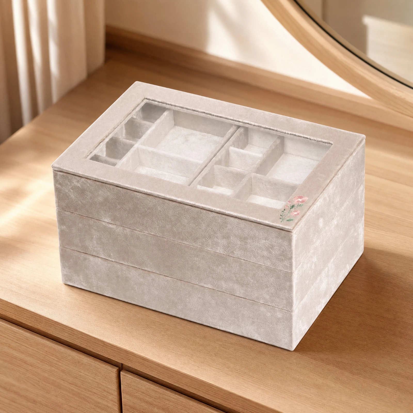 Multi-Layer Jewelry Organizer Box Soft-Lined Jewelry Organizer with Pull-out Drawers Compact Scratch-Resistant