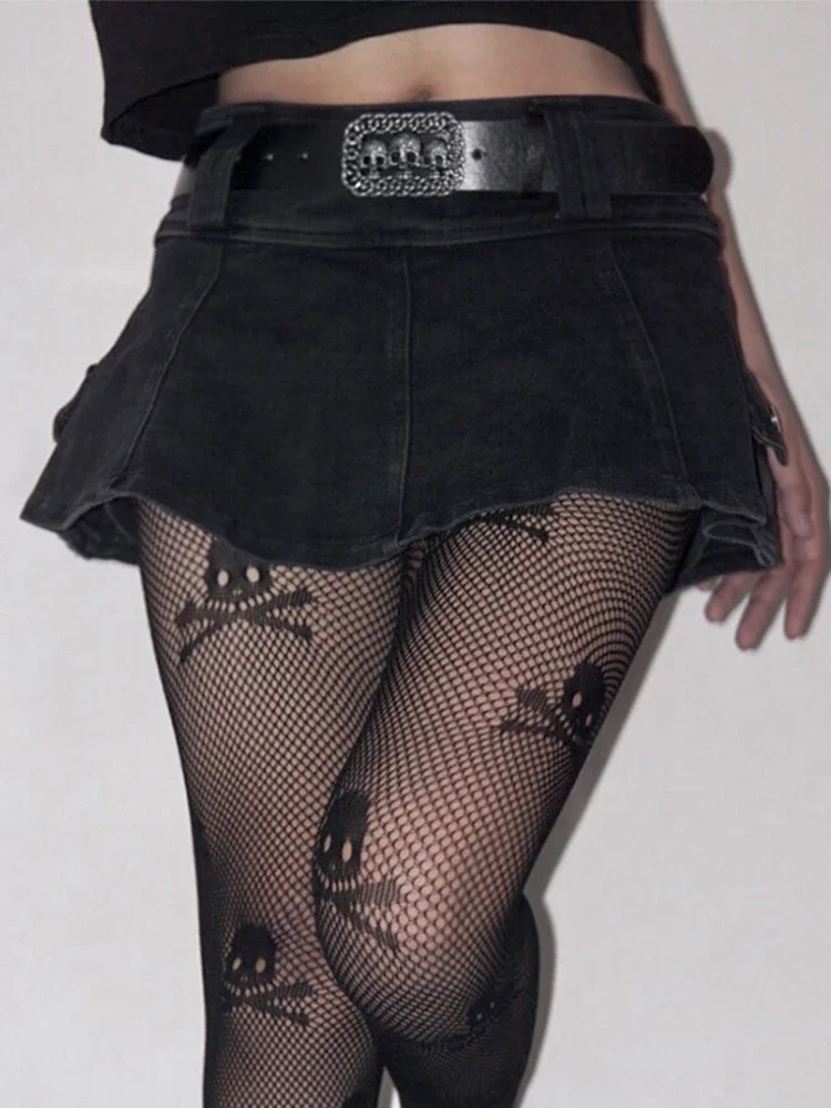 

INSCUTEE Y2k Gothic Fairycore Denim Skirt Women Mall Goth Dark Mini Skirt with Fashion Streetwear Skull Belt Punk Sexy Clubwear