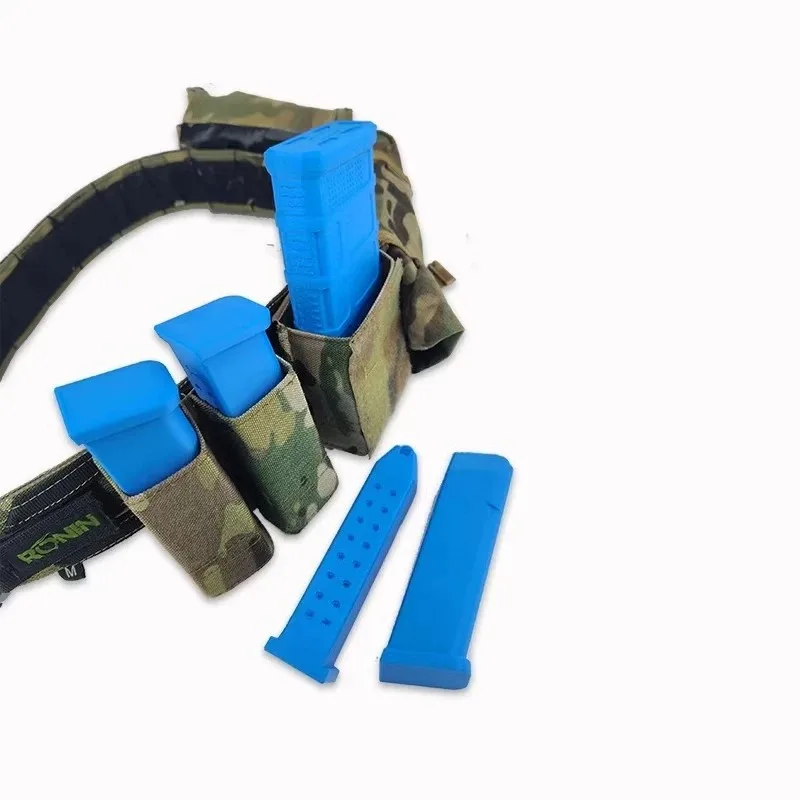 Cubo Modular Sin Funciones G17 19X Viene con un Accesorio Decorativo para Cargador de 9mm en Color Azul.
