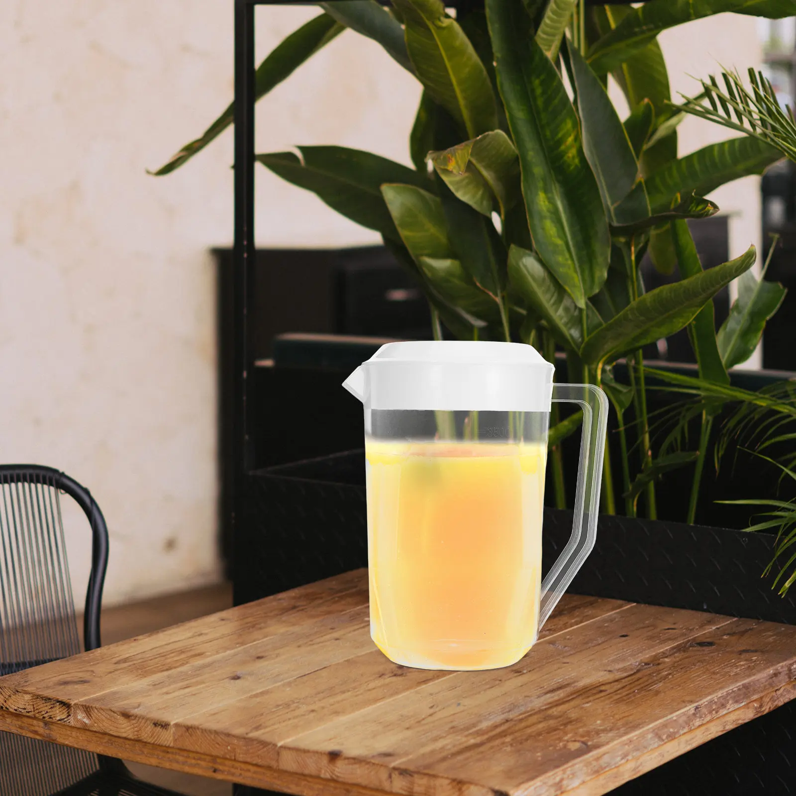 4000Ml Extra Large Transparent Plastic Juice Pitcher with Lid Clear Measurement Marks for Summer Drinks Office Home Use Cold