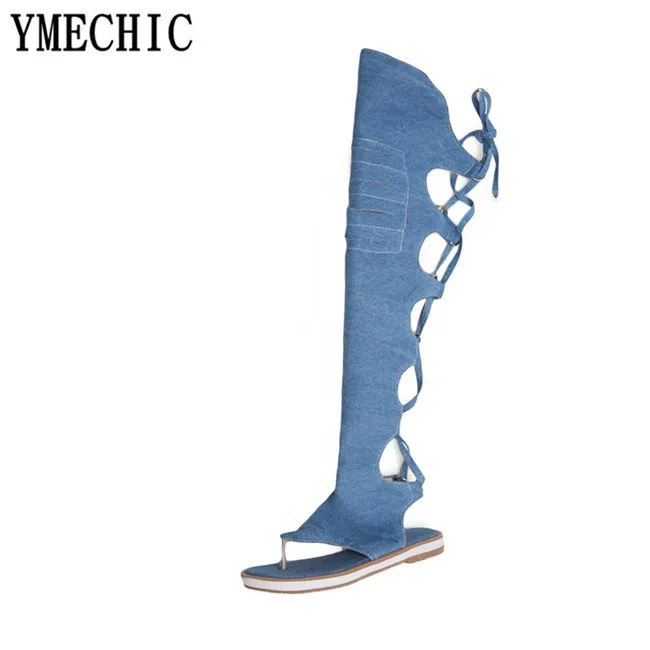 YMECHIC 2022 blu nero Denim incrociato legato al ginocchio sandali gladiatore donna estate lungo stivali di jeans scarpe Plus Size sandali da donna