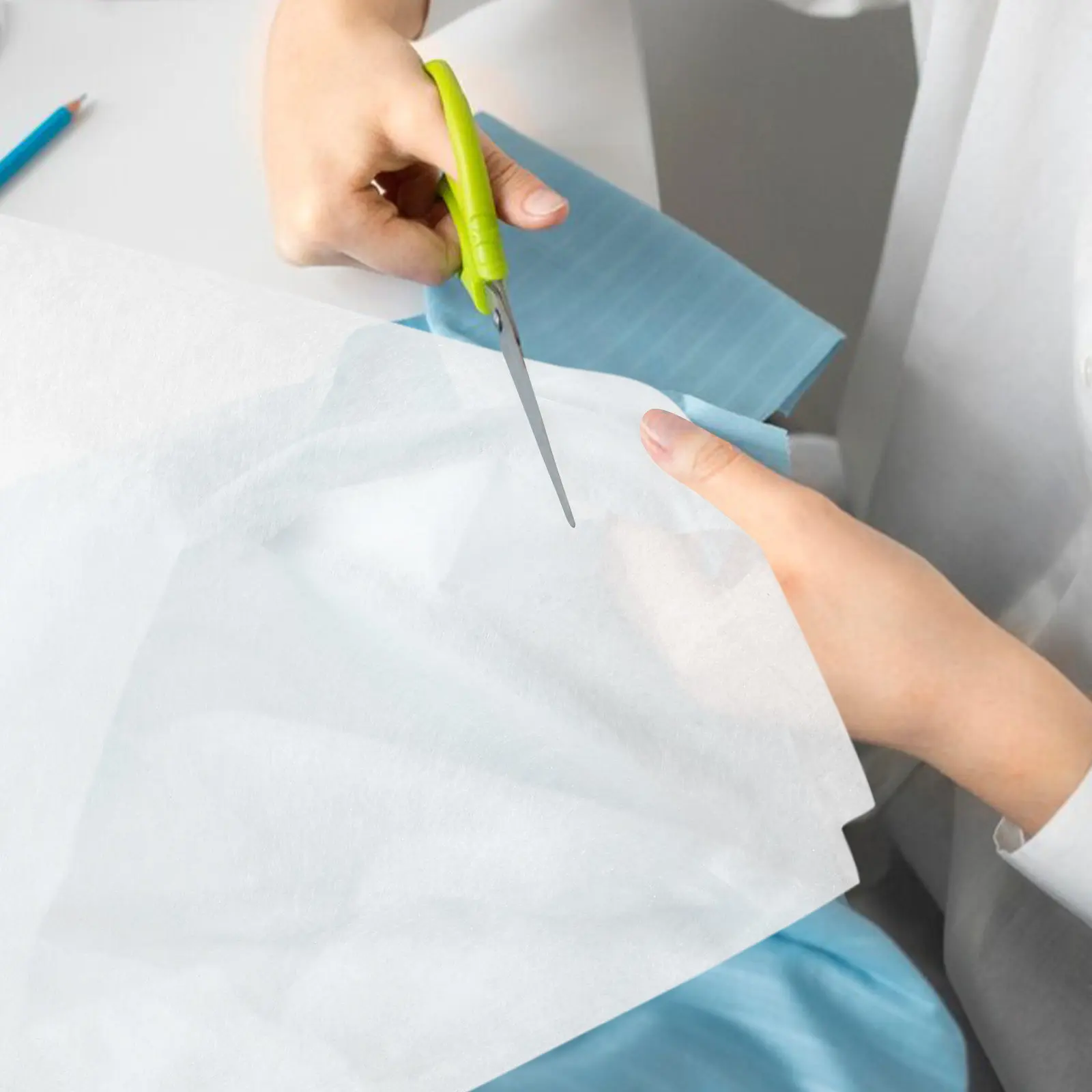 Self-Adhesive Double-Sided Thick Non-Woven Interlining Cloth -on Fabric Adhesive Tape for DIY Sewing Garment Bags