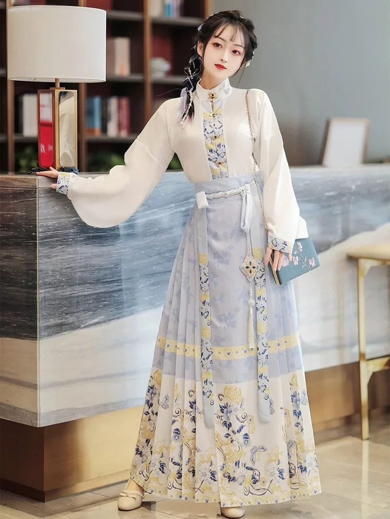 Hanfu rok satu elemen asli kostum Mamianqun Ming Dynasty Horse rok wajah Cina gaun Cosplay penampilan kuno