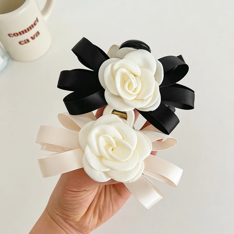 

DS NEW Classic Retro Camellia Flower Hair Claw 12CM Large Claw Clips Beach Trendy Hair Clips Hair Accessories for Women Girls