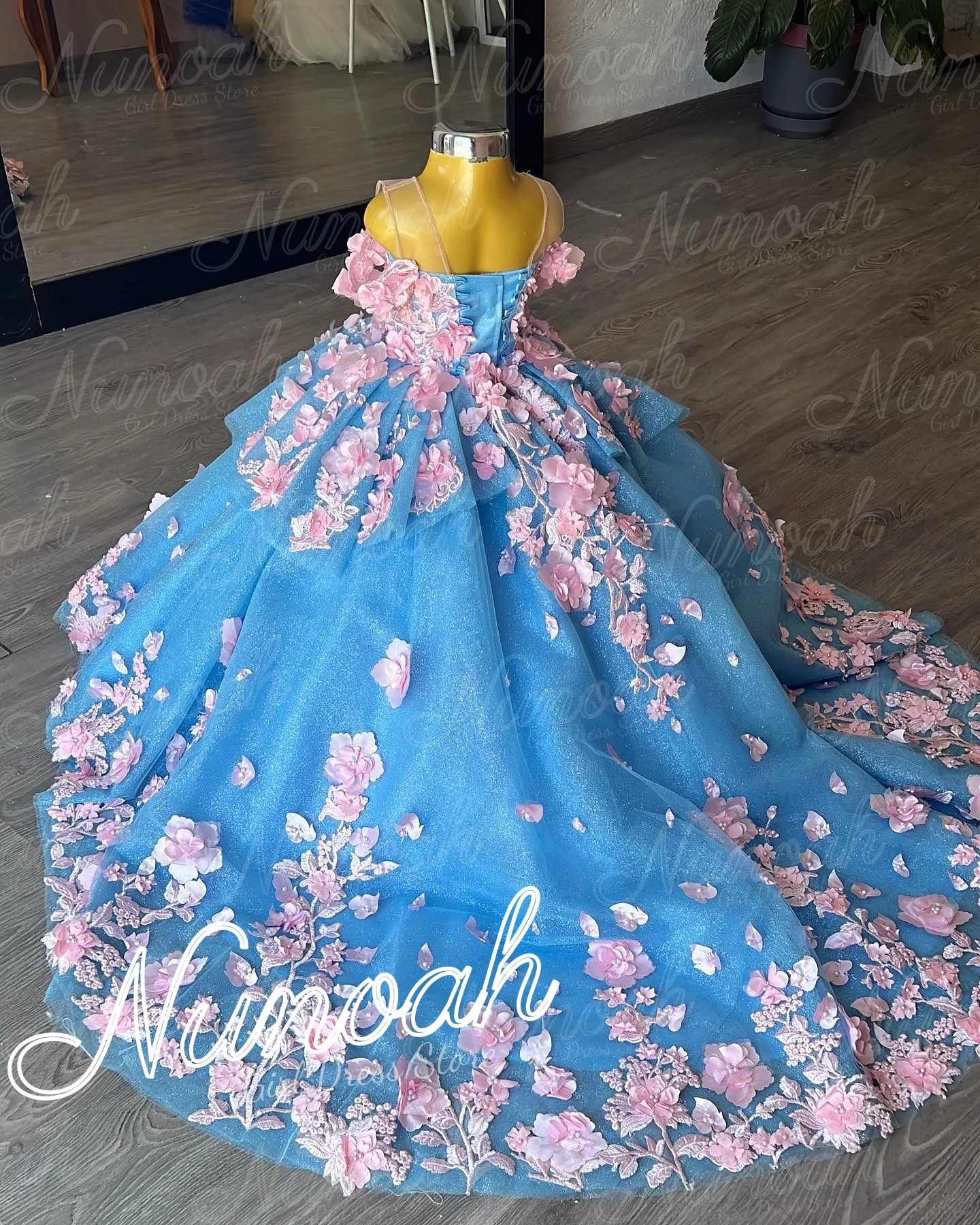 

Blue Flower Girl Dress For Wedding Lace Appliques Princess Girl Birthday Party Floor Length First Communion Gowns Customized