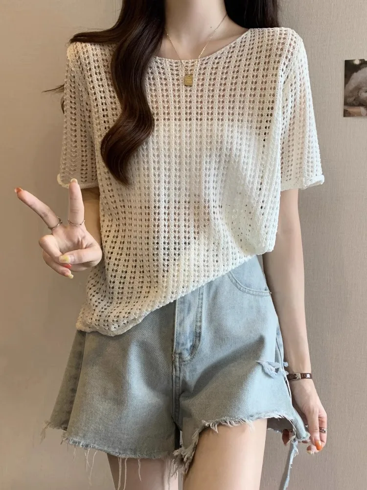 

Summer New Women's ort Sve Knitted T-irt Hollow out Thin Design Loose Slimming Effect Outerwear Top round Ne