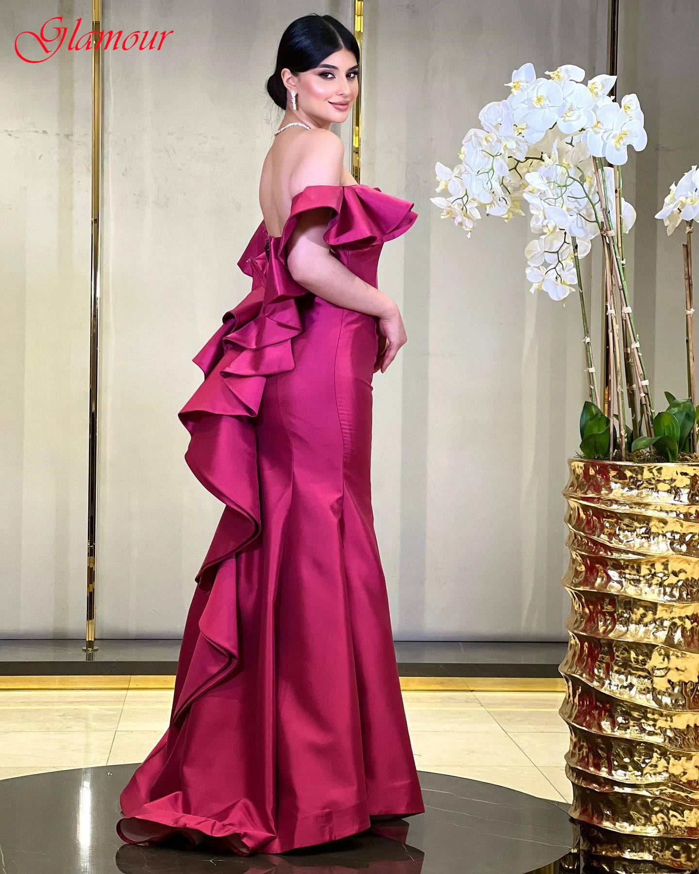 Customized Mermaid Evening Dresses With Ruched Classic Satin Off The Shoulder Party Dress Modern Sweetheart Sleeveless