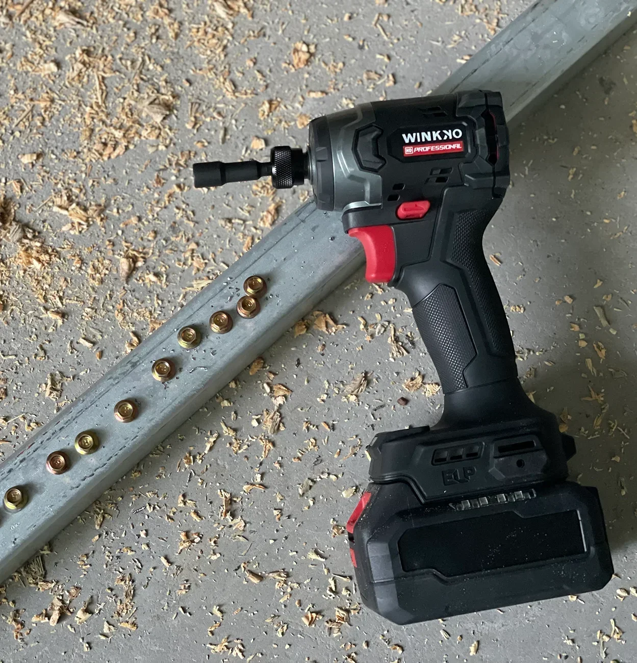 

NEW insulated screwdriver electronic screwdriver Industrial plant for Drilling into concrete