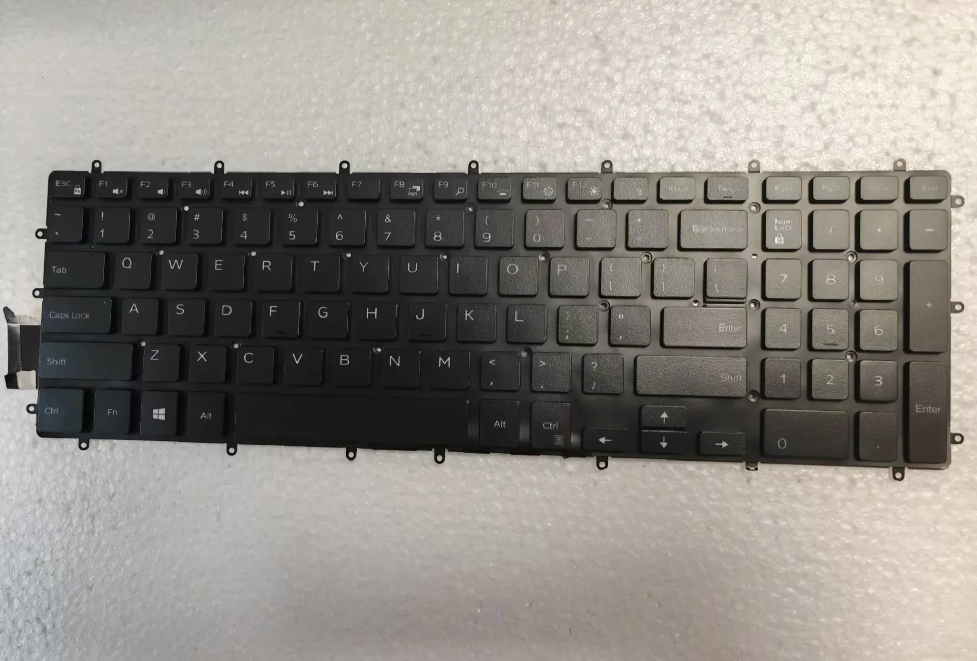 

US Backlit Keyboard for DELL Inspiron 7566 5567 7567 7559 5665 15-7000 5765 5767 5565 Latitude 3590 Vostro 5568 7570 7580