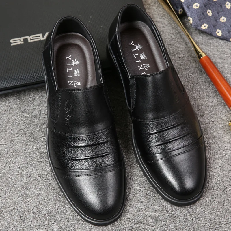 Spring 2022 new men\'s pointed shoes brown black wedding shoes Oxford dress shoes loafers men Genuine Leather Casual Shoes