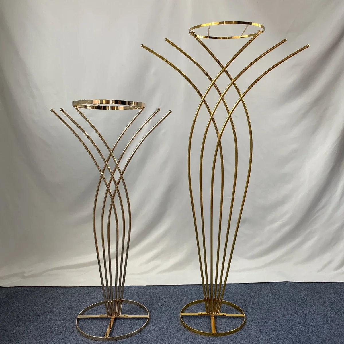 10 stks) glanzend goud/zilver/wit Metalen Bloem Stands Bruiloft Decoratie Europese Road Lead Bruiloft Bloemstuk Stands 705