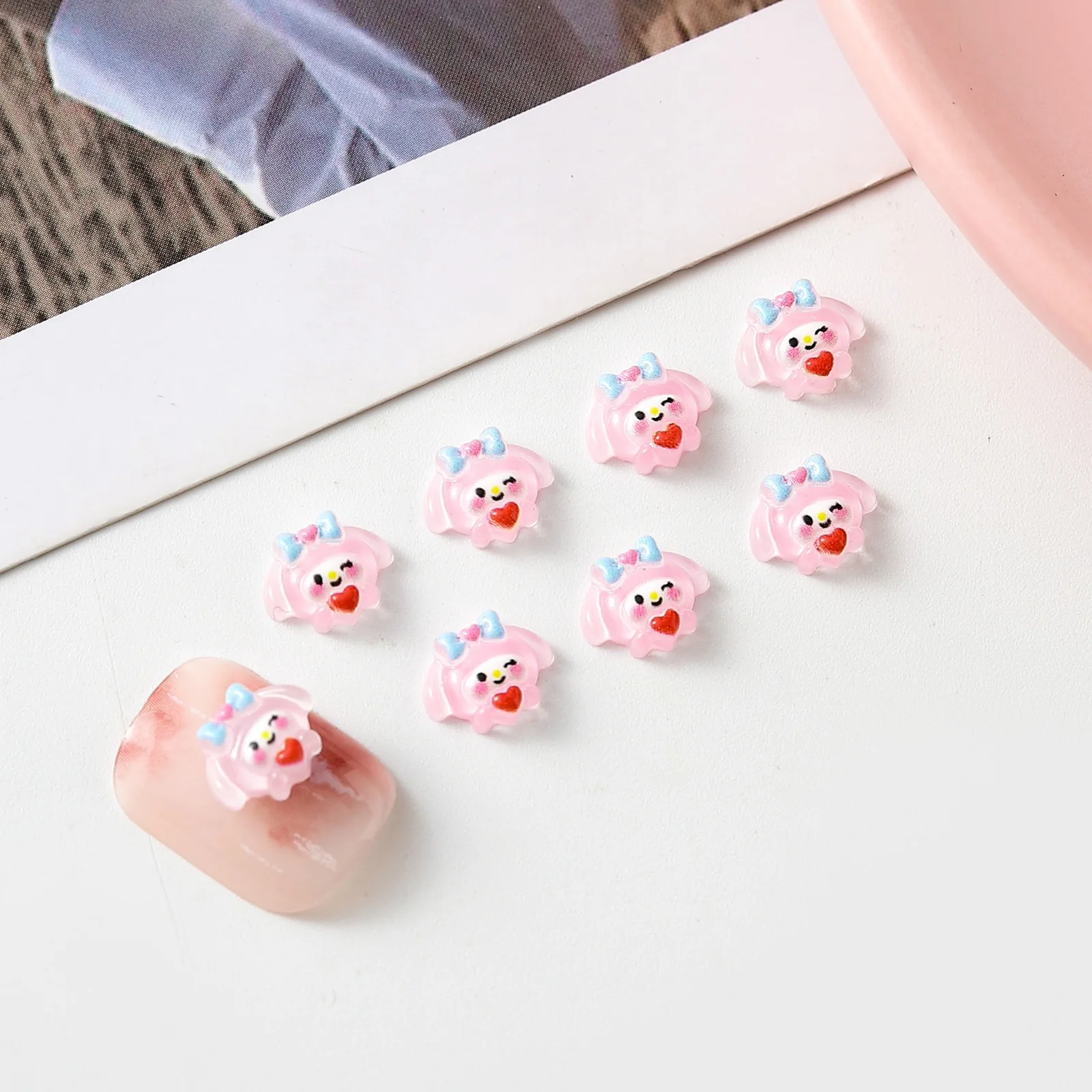 50 Buah Baru Cartoon Nail Art Cute Hug Heart Dog DIY ornamenten Perhiasan Membuat Manikur aksessori Dekorasi