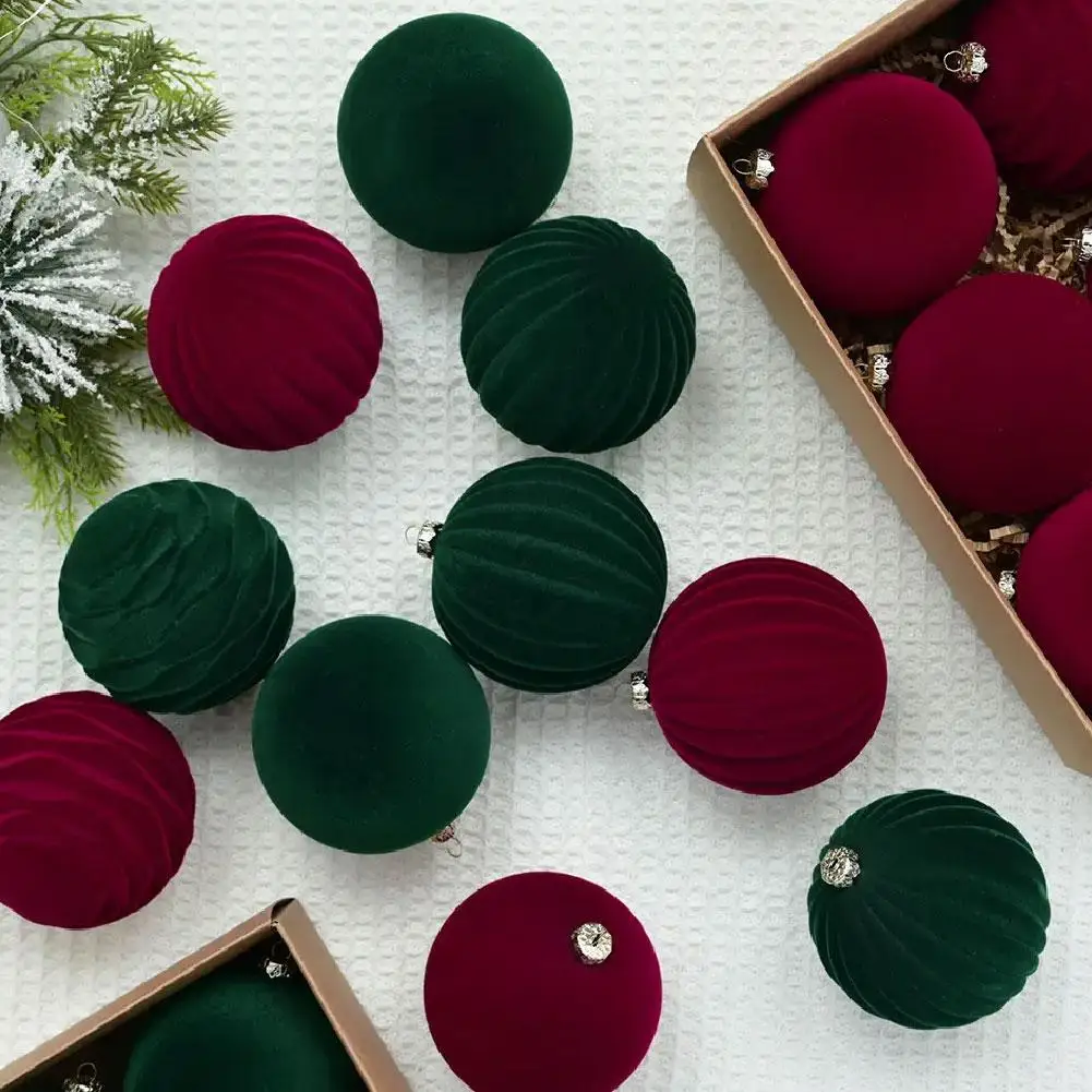 Samt-Weihnachtskugeln, grün, 12 Stück, beflockte Weihnachtsbaumschmuck-Sortiment für Weihnachtsbaum-Weihnachtsdekoration